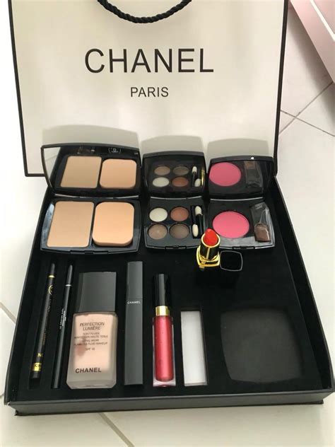 chanel mini size makeup|Chanel beauty watch kit.